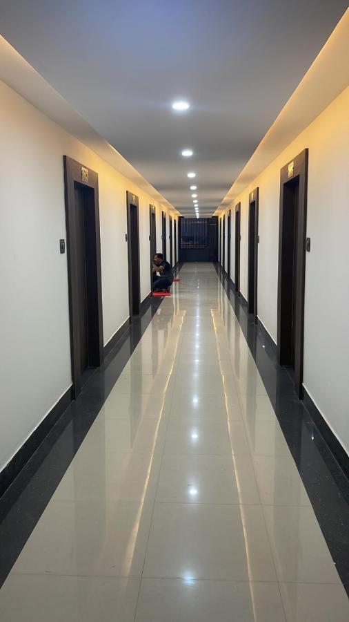 Hotel Vaishnavi Residency Tiptur Tarikere Exterior foto
